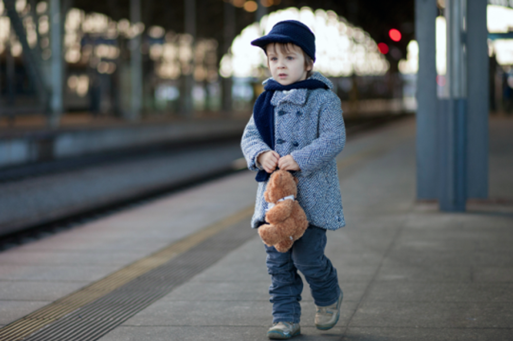 Guardian Angel Kid Tracking Angel GPS Kid Tracker Back2you Back2YouTracking Ltd